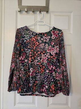Soft Floral Long-Sleeve Top | SZ Medium